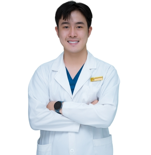 Bác sĩ Hà Tất Đoàn