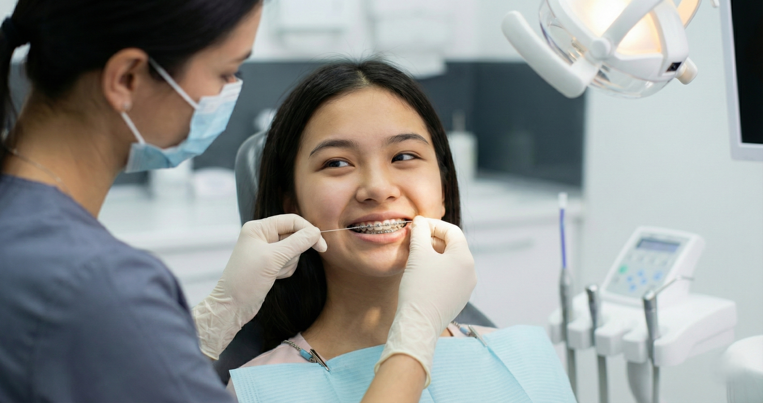 Trẻ 15 tuổi niềng răng bao nhiêu tiền? Có mắc không?